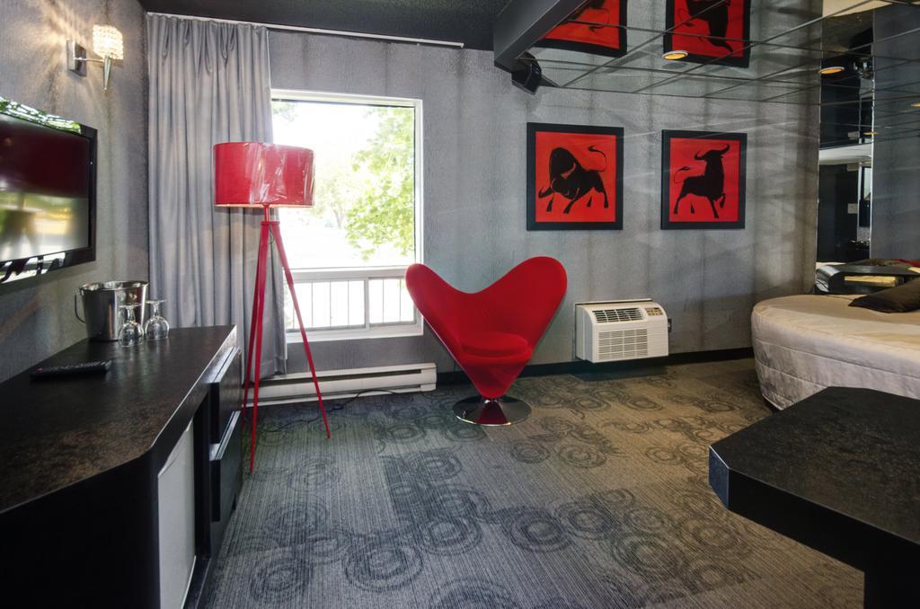 Motel Labarre Longueuil Zewnętrze zdjęcie
