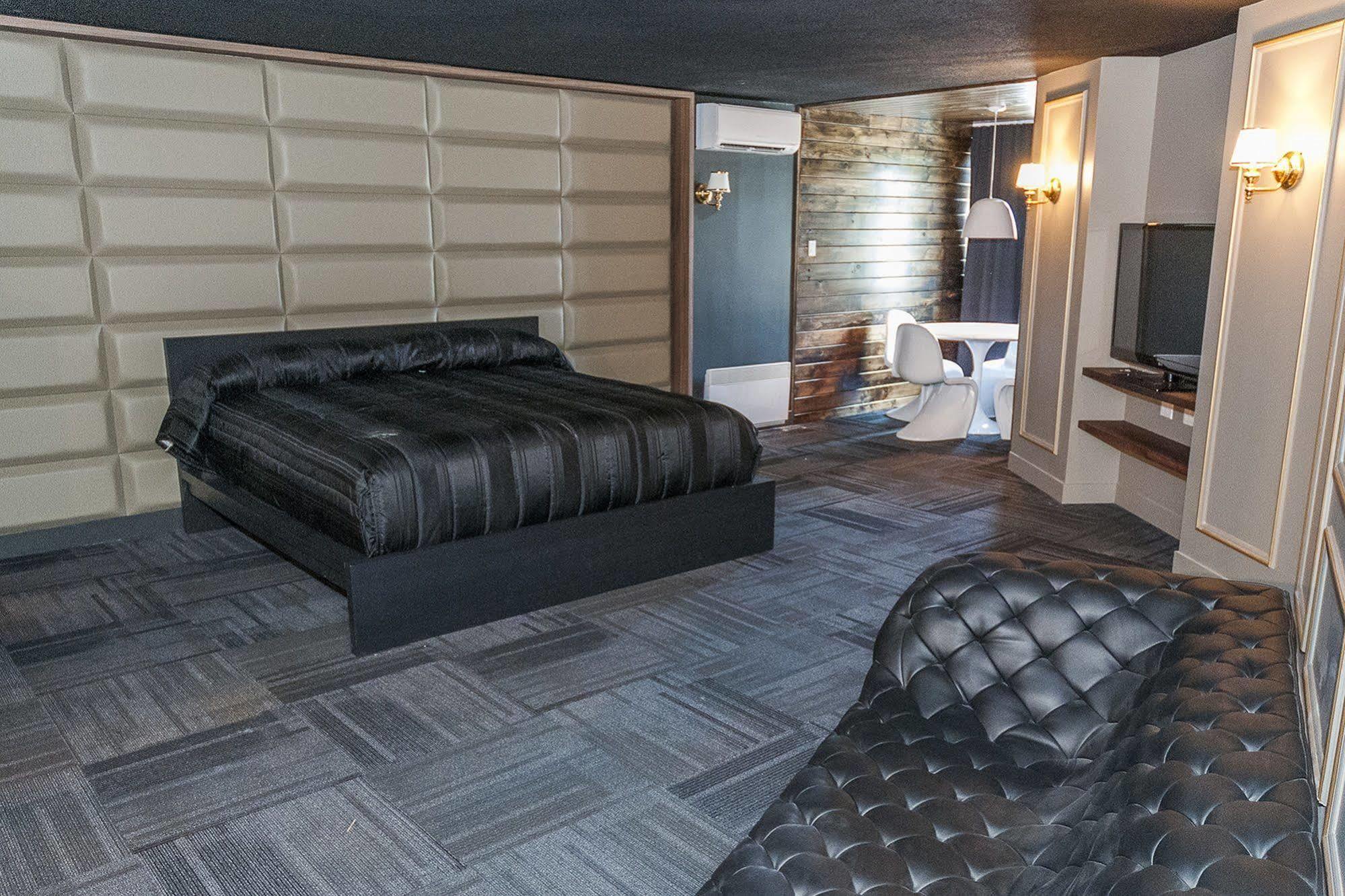 Motel Labarre Longueuil Zewnętrze zdjęcie