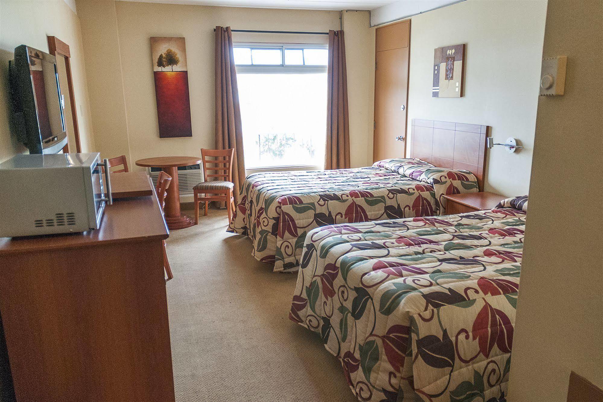 Motel Labarre Longueuil Zewnętrze zdjęcie