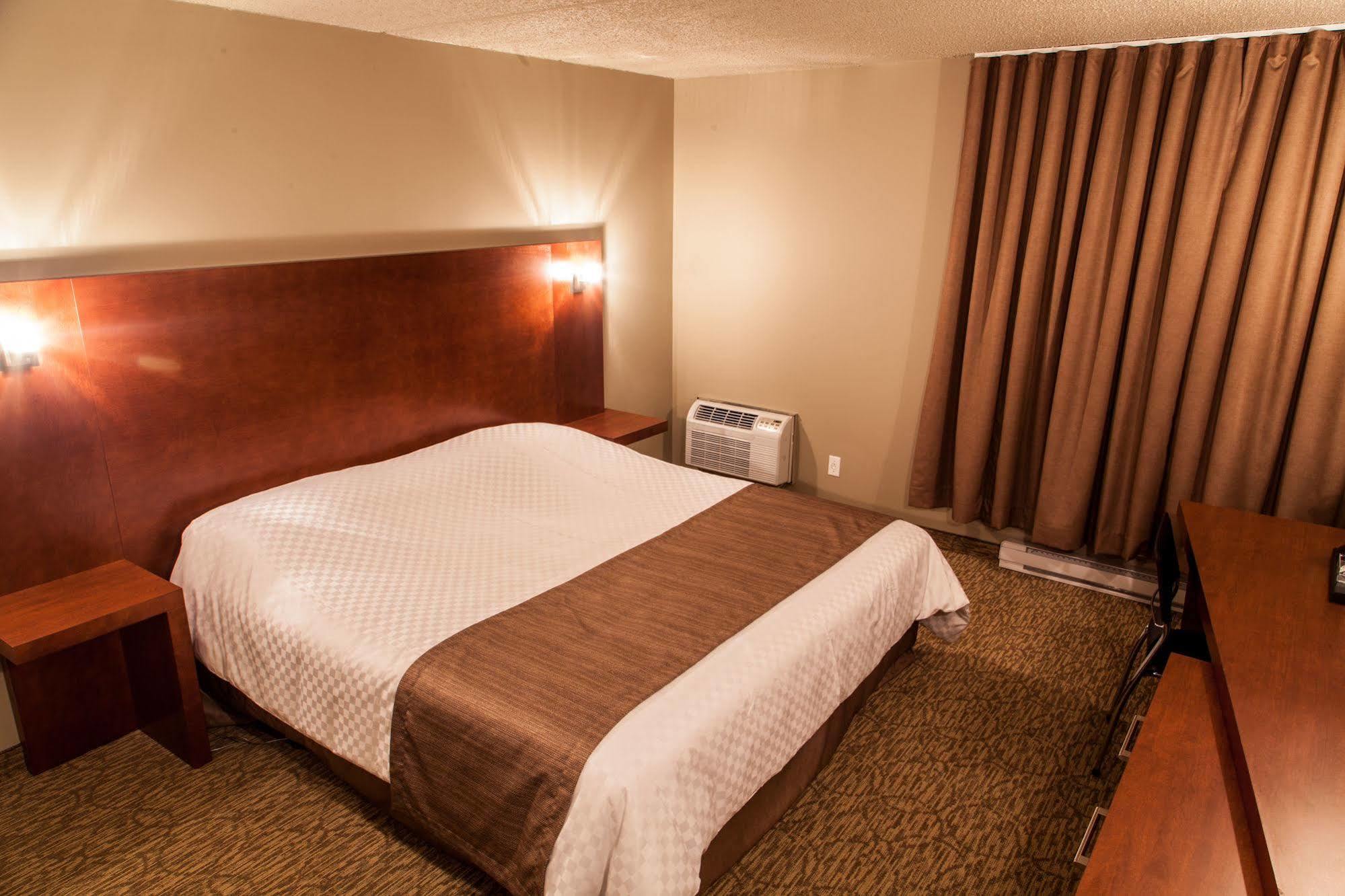 Motel Labarre Longueuil Zewnętrze zdjęcie