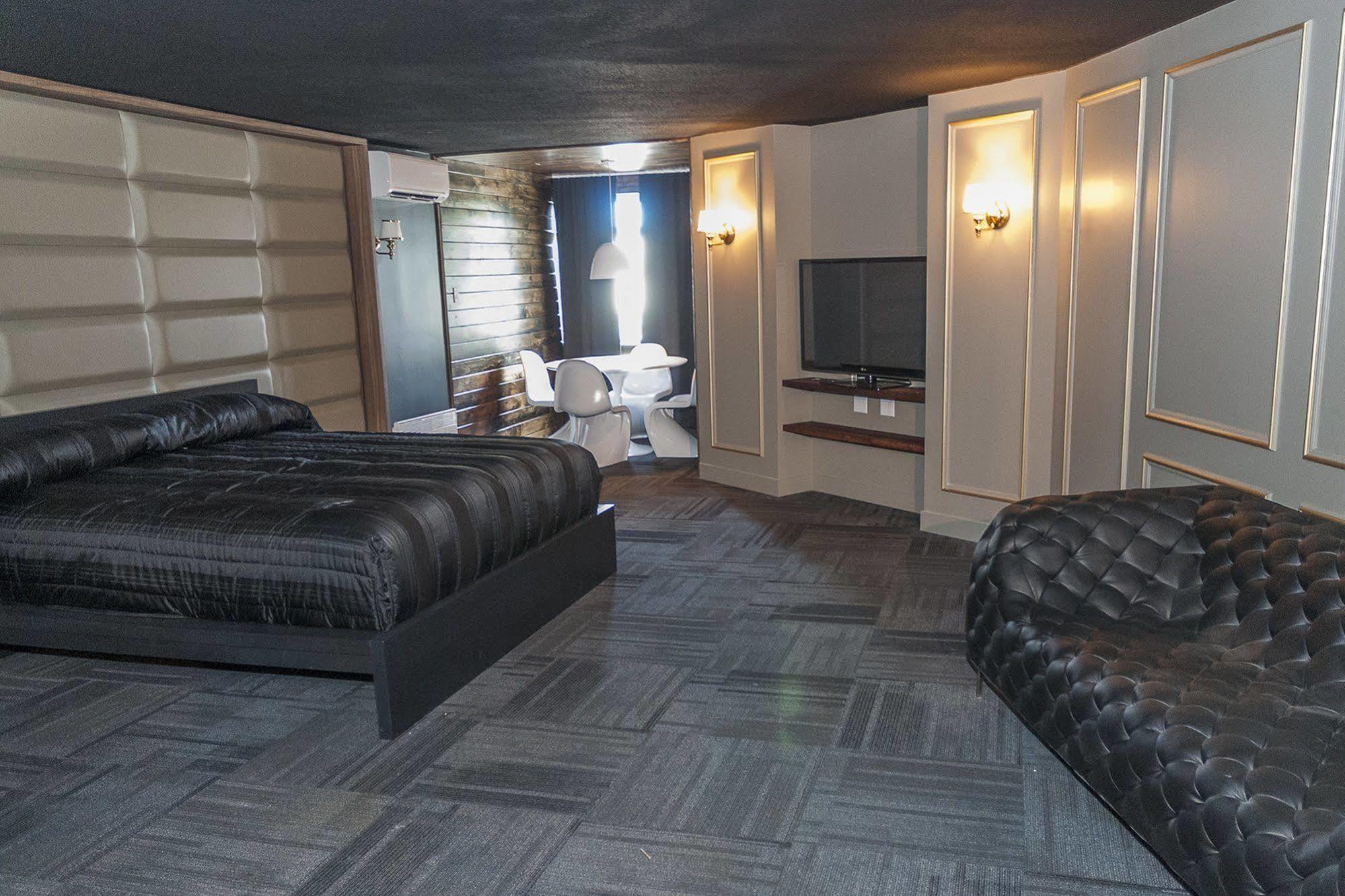 Motel Labarre Longueuil Zewnętrze zdjęcie