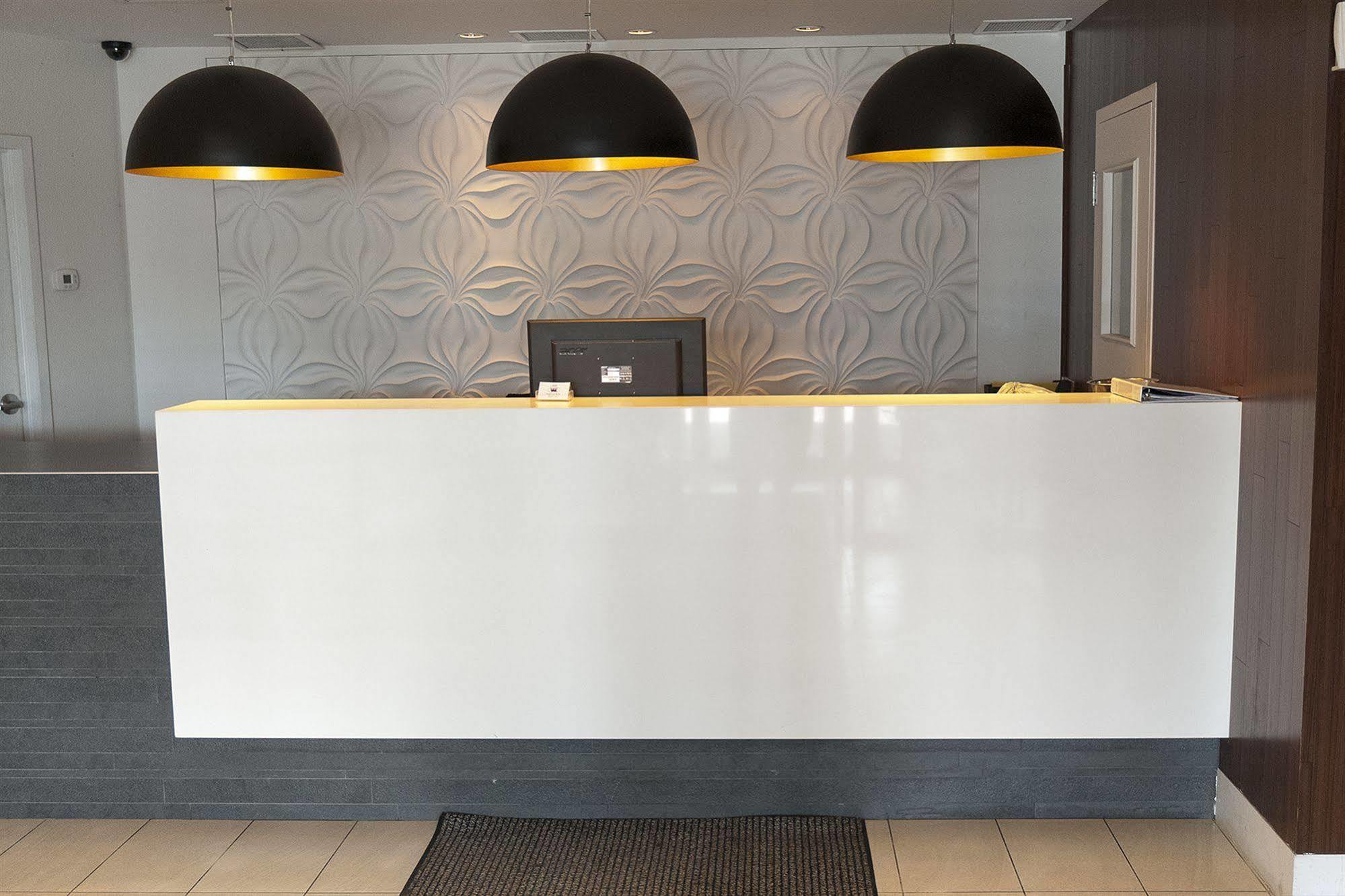 Motel Labarre Longueuil Zewnętrze zdjęcie