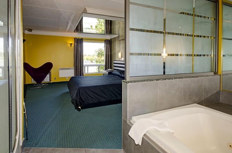 Motel Labarre Longueuil Zewnętrze zdjęcie